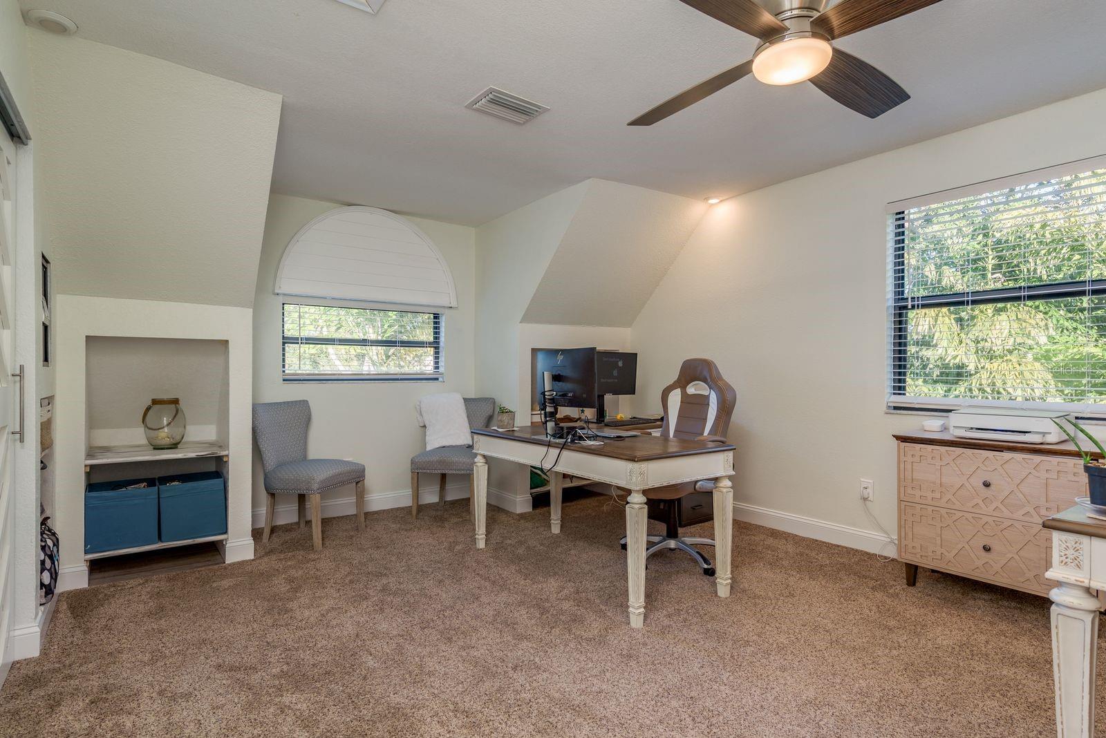 Image 45 of 88 For 758 Claudia