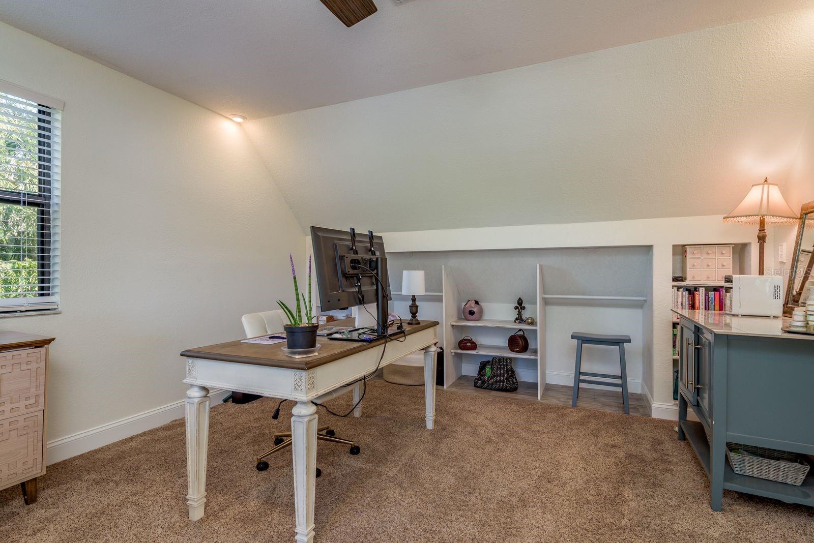 Image 46 of 88 For 758 Claudia