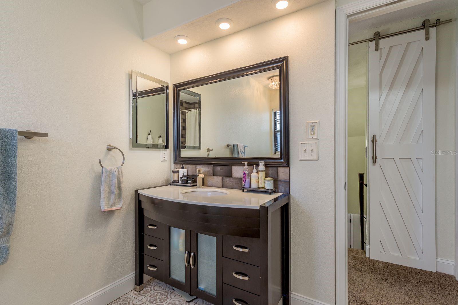 Image 47 of 88 For 758 Claudia