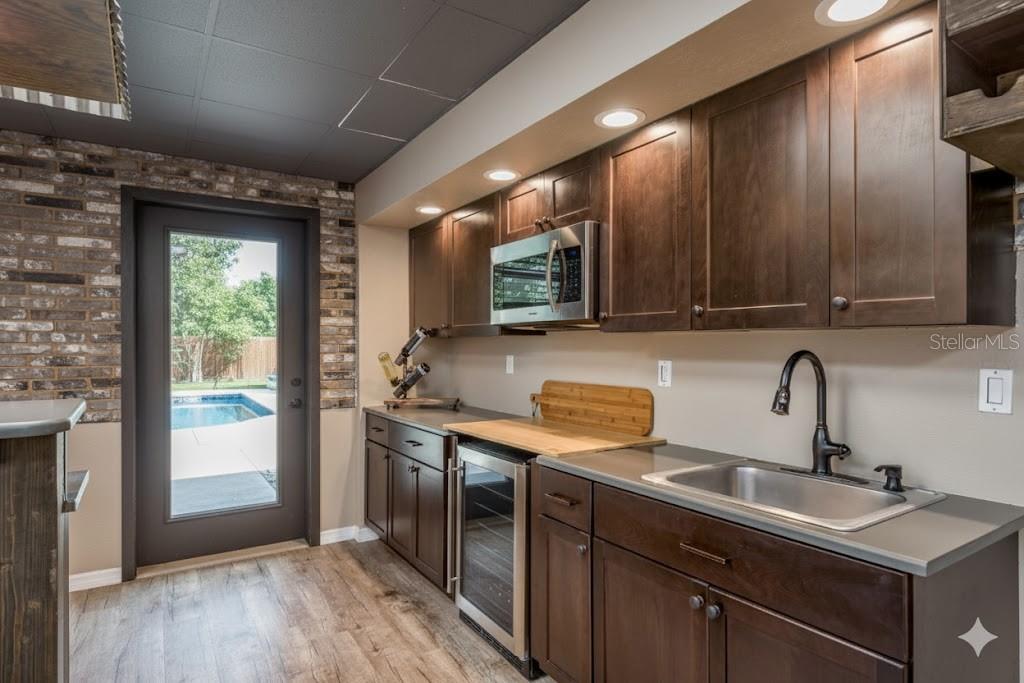 Image 52 of 88 For 758 Claudia