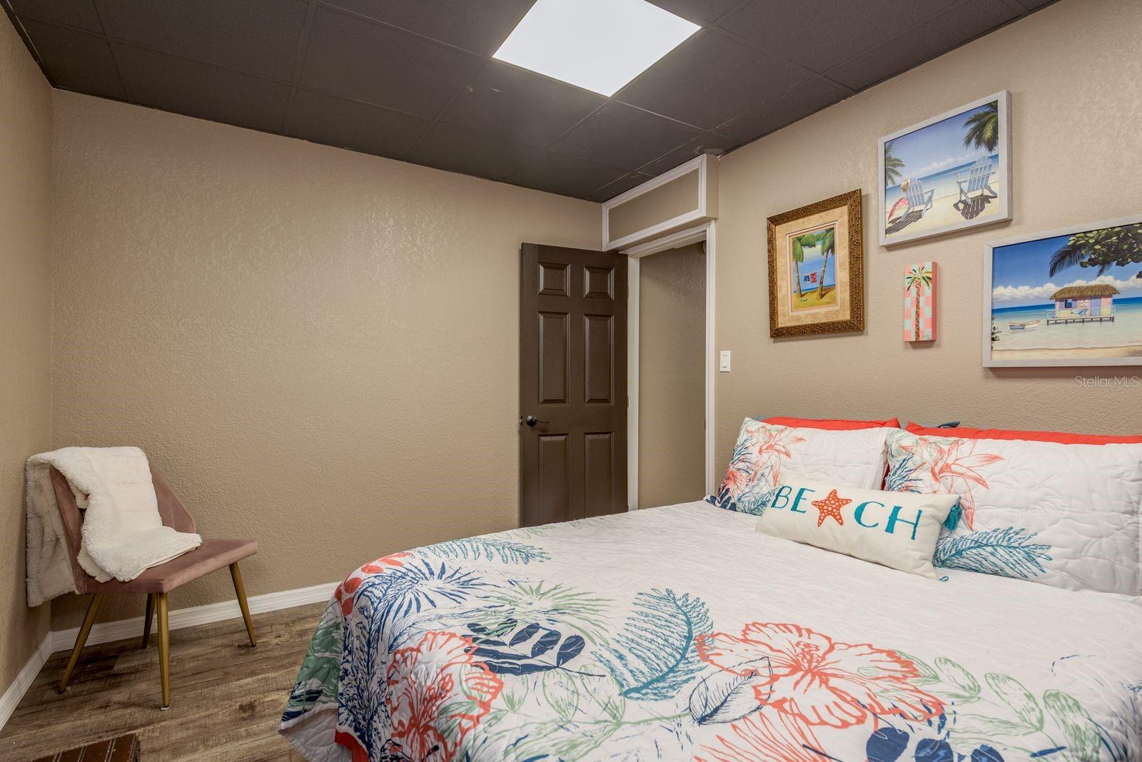 Image 58 of 88 For 758 Claudia