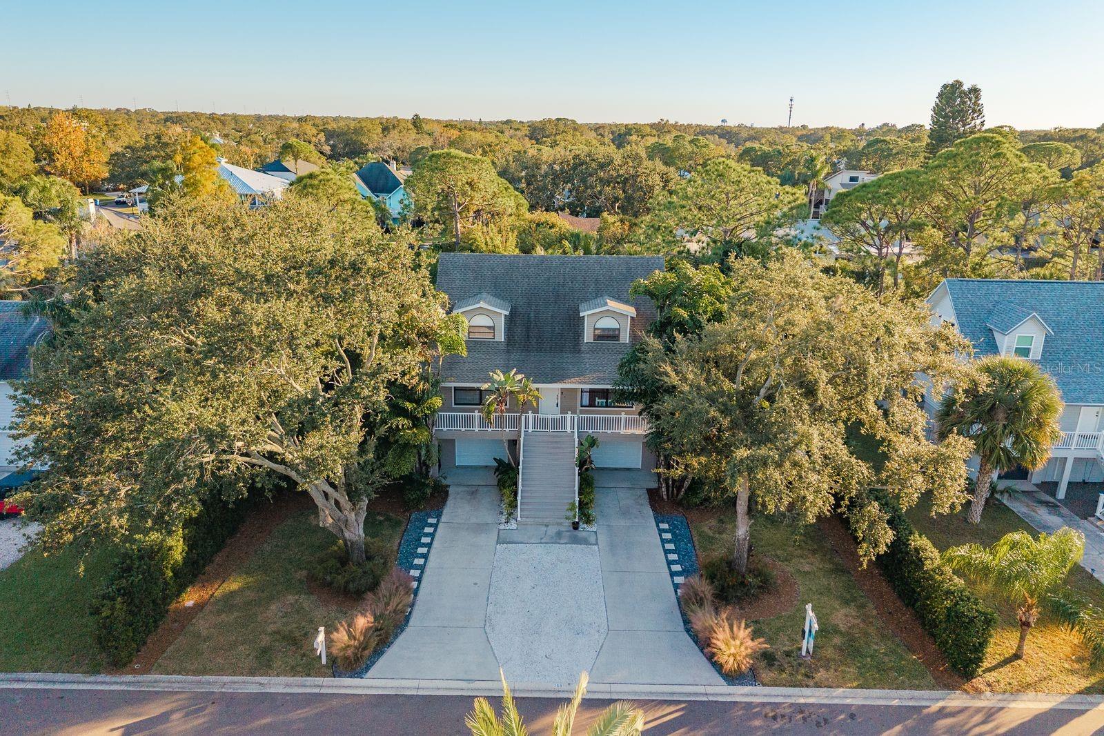 Image 72 of 88 For 758 Claudia