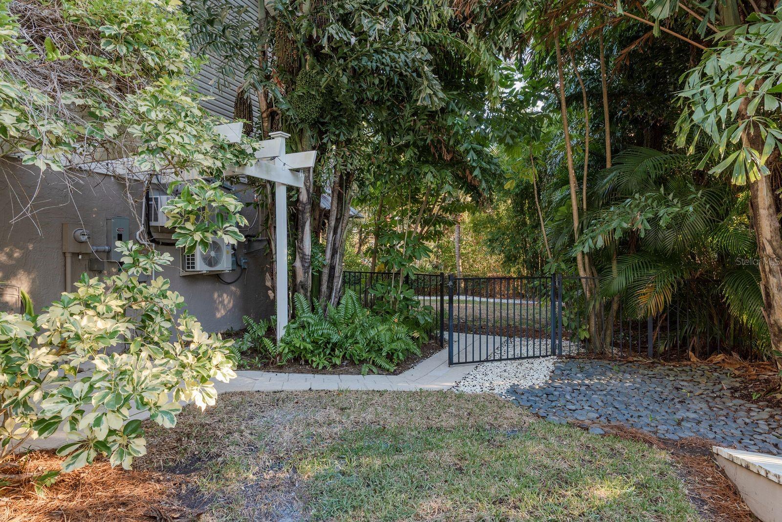 Image 76 of 88 For 758 Claudia