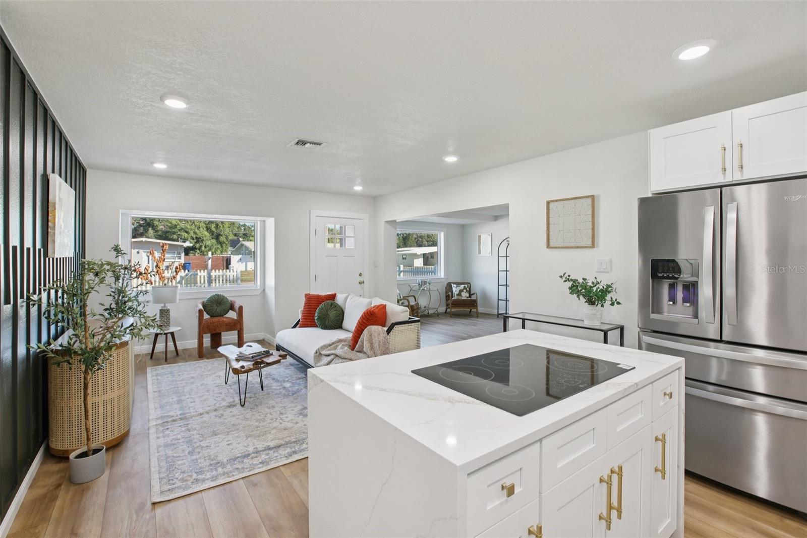 Image 12 of 33 For 4116 Iowa Avenue