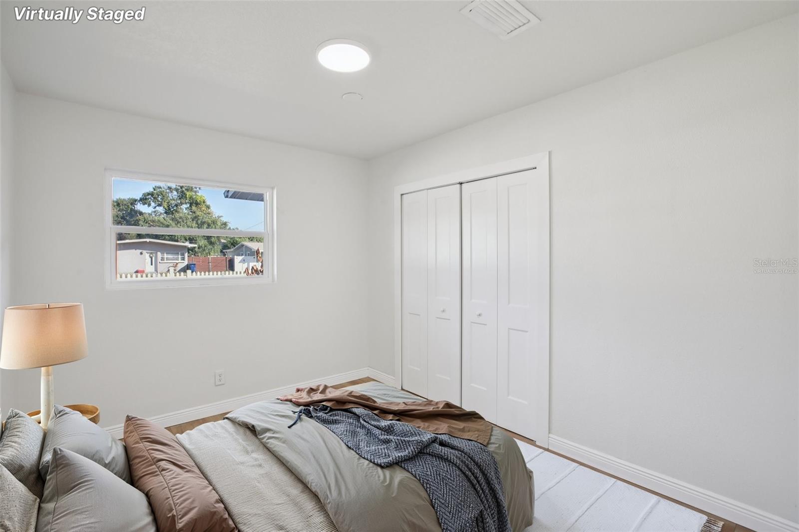 Image 17 of 33 For 4116 Iowa Avenue