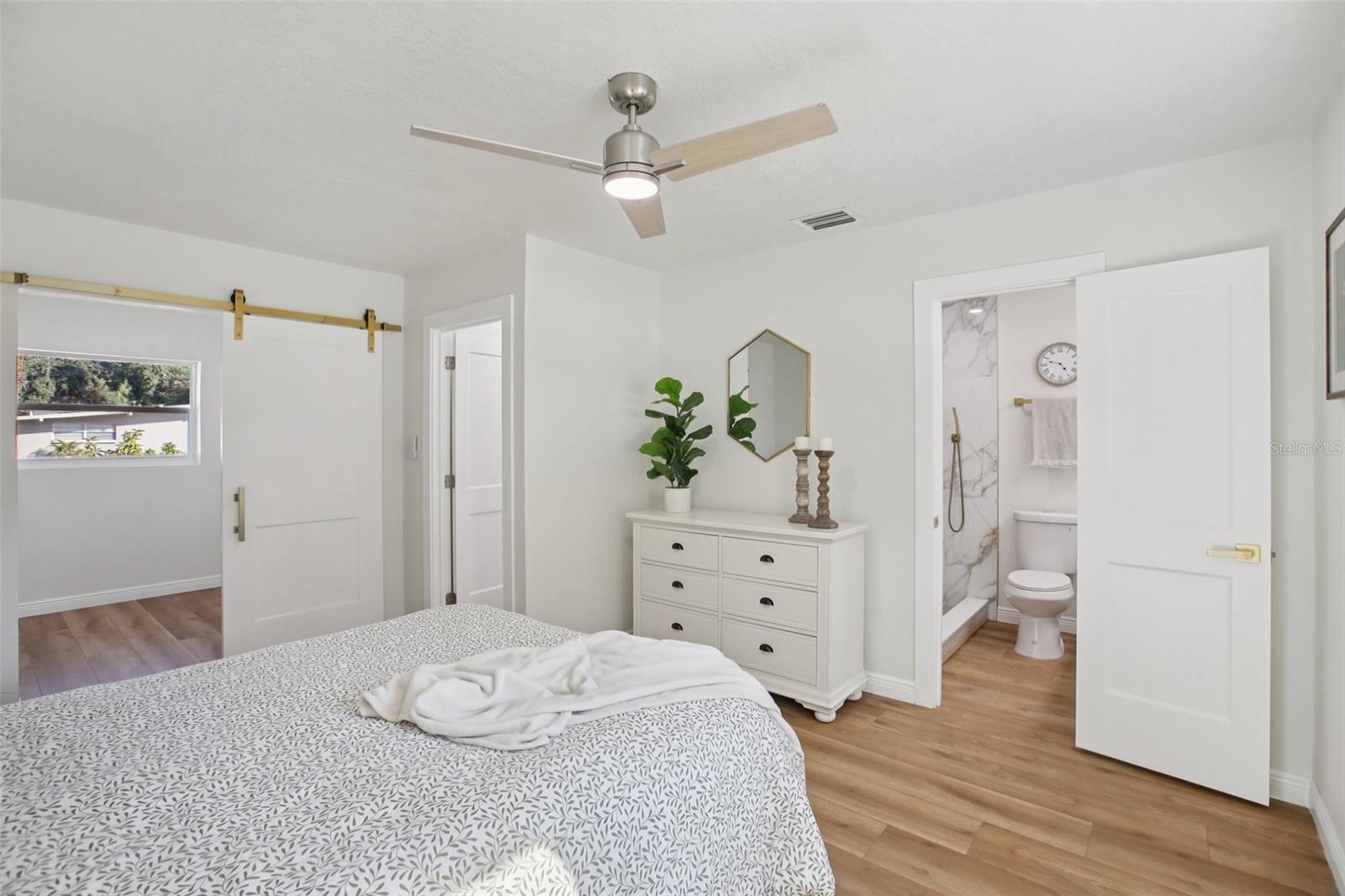 Image 22 of 33 For 4116 Iowa Avenue