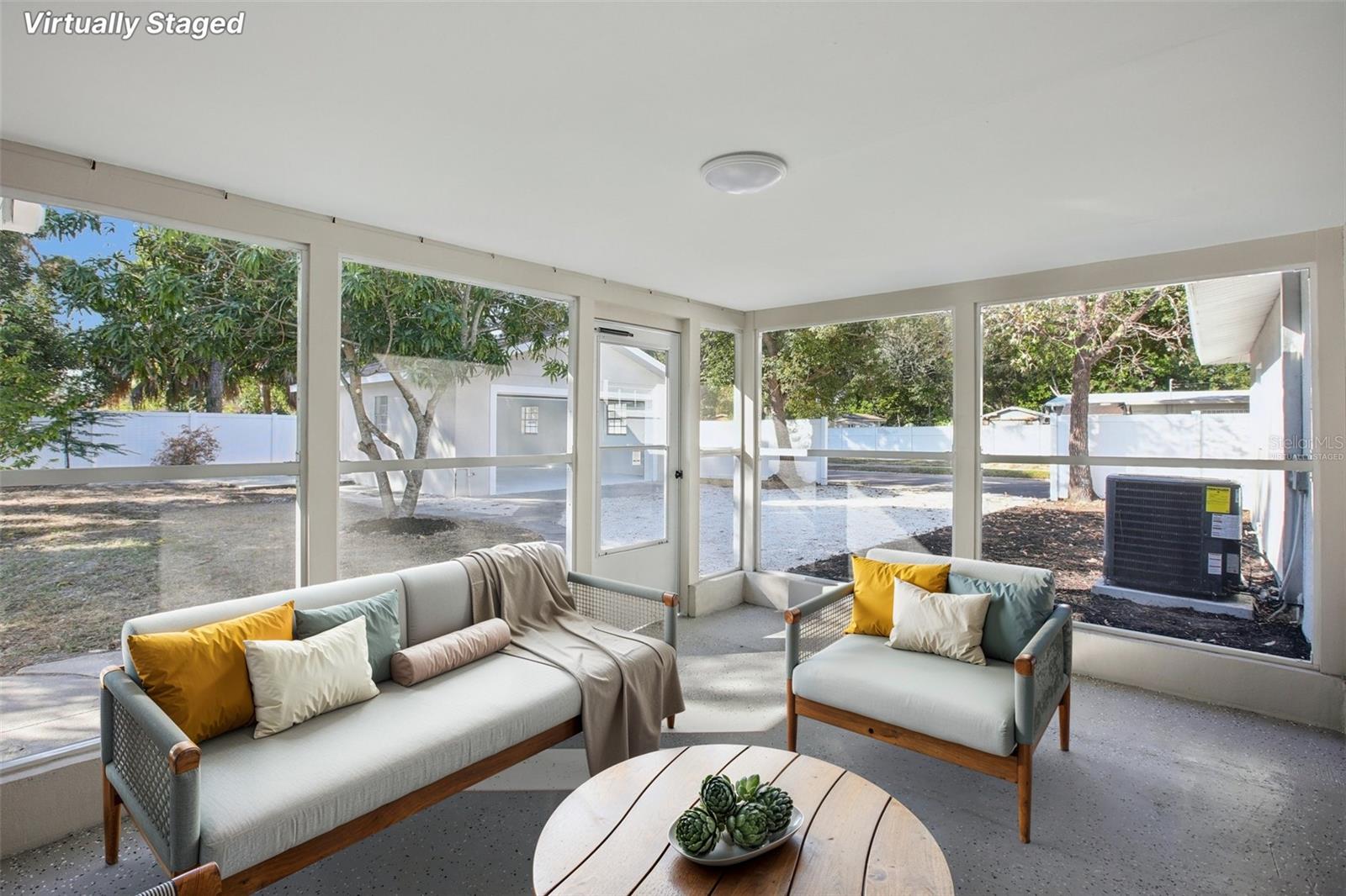 Image 28 of 33 For 4116 Iowa Avenue