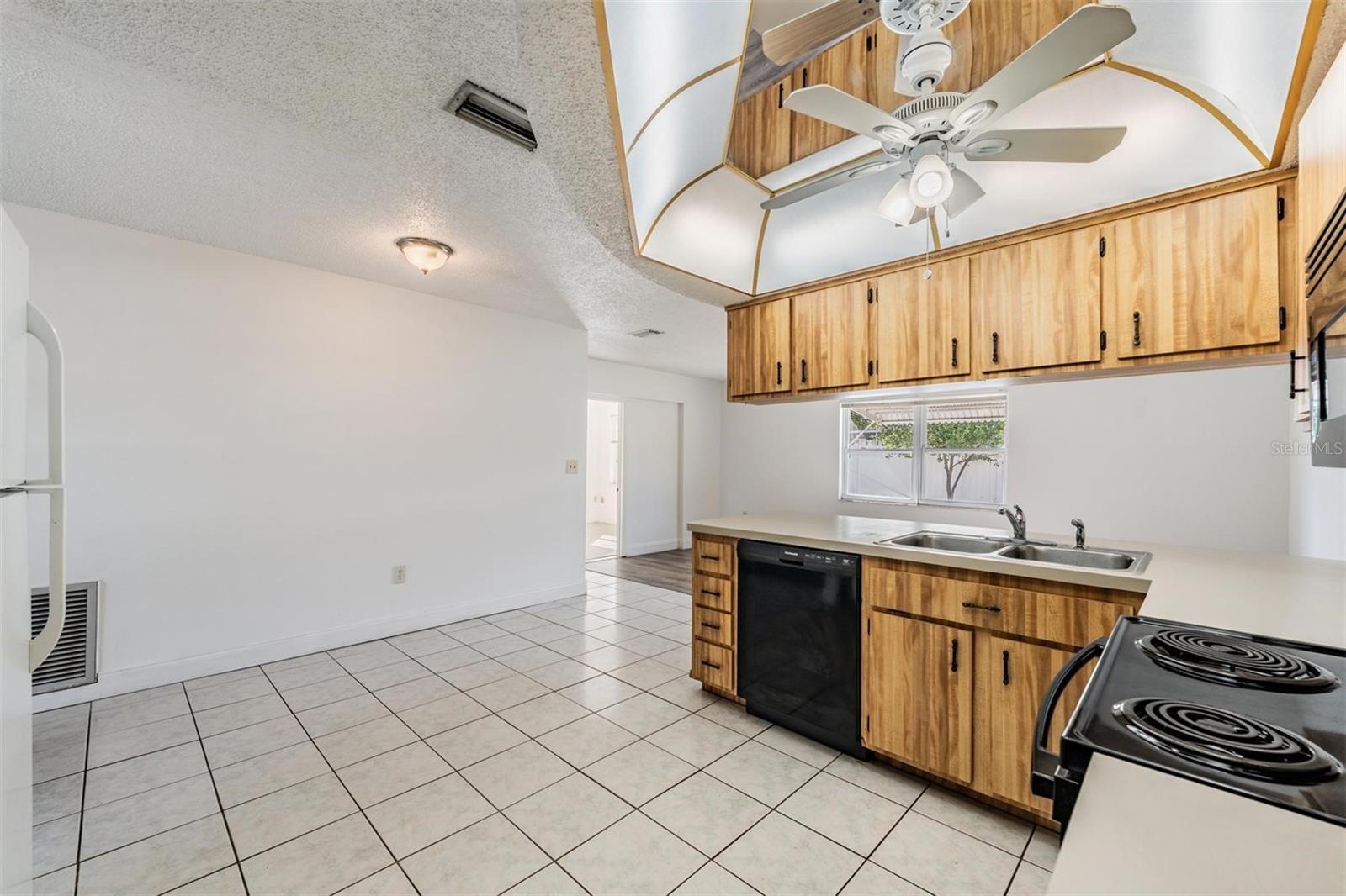 Image 16 of 35 For 6204 Langston Avenue