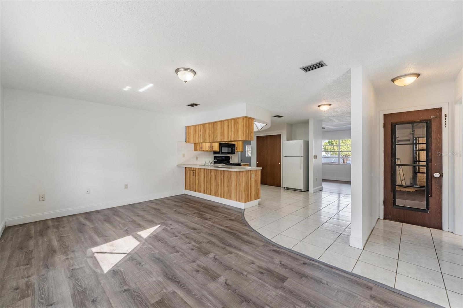 Image 20 of 35 For 6204 Langston Avenue