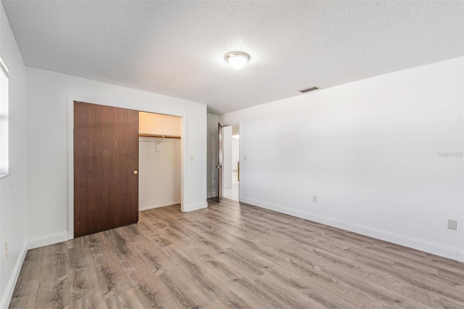 Image 23 of 35 For 6204 Langston Avenue