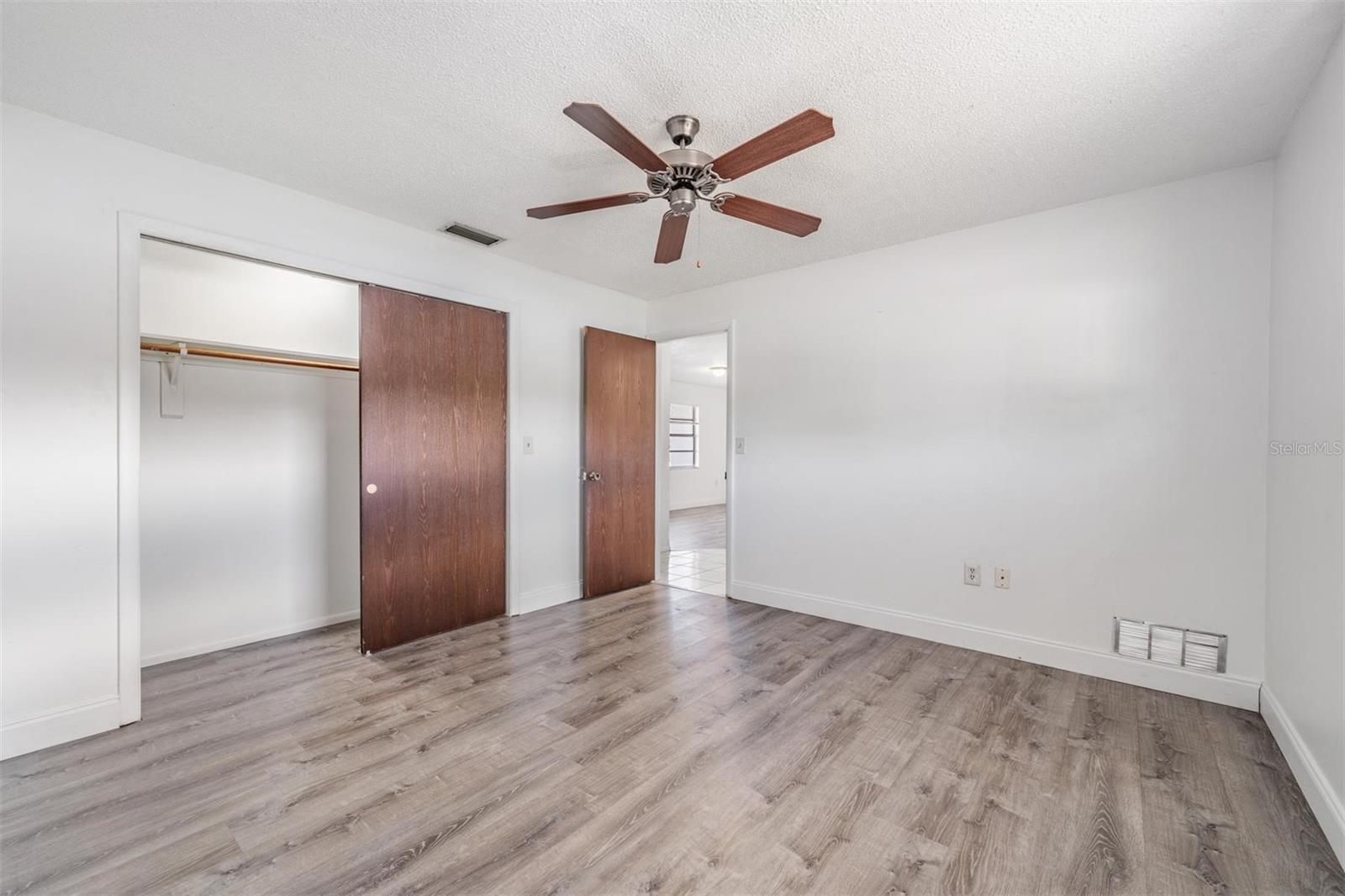 Image 25 of 35 For 6204 Langston Avenue