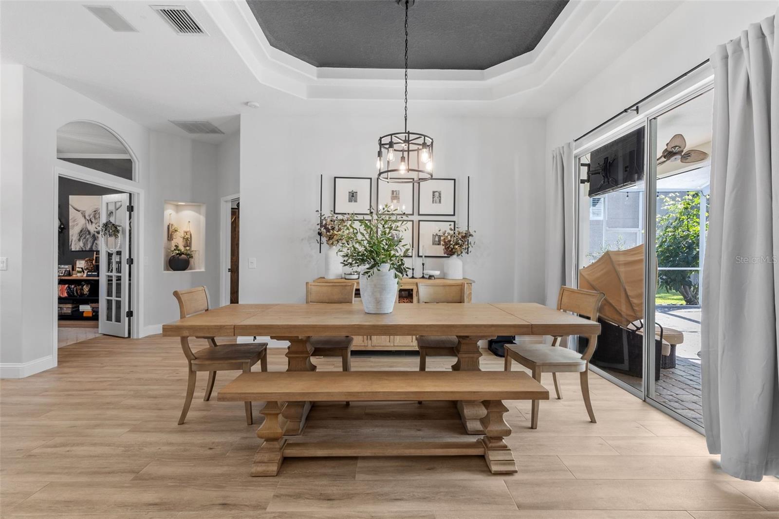 Listing photo id 14 for 16715 Eagle Oak Drive