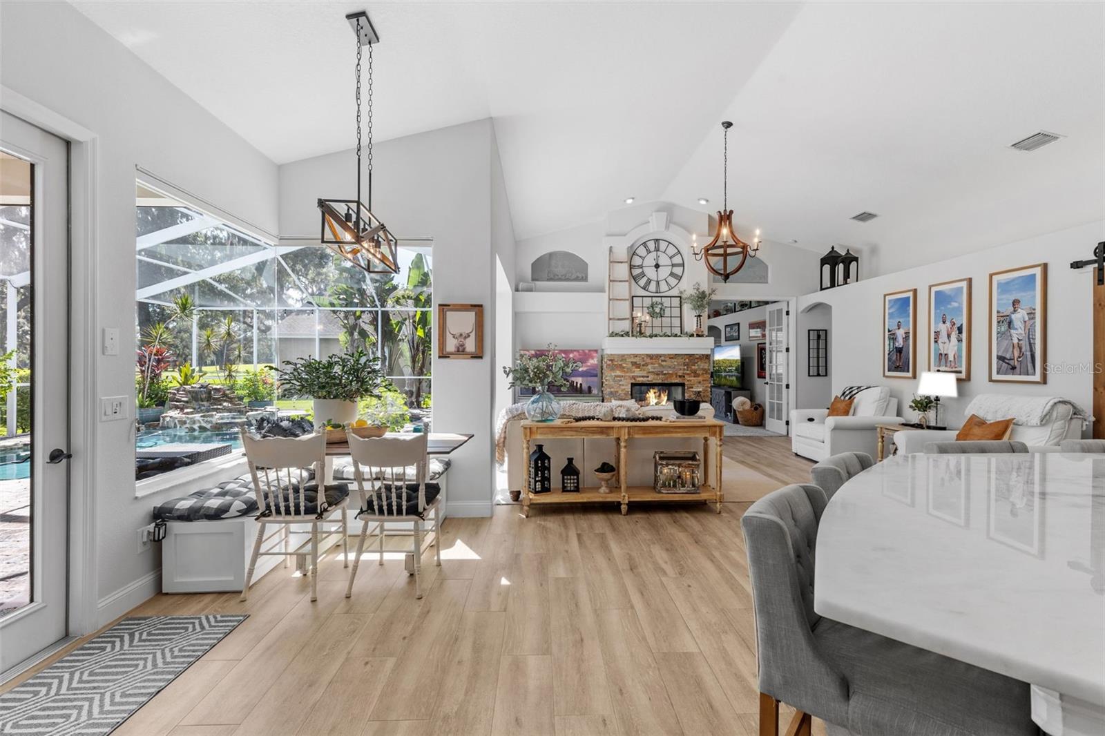 Listing photo id 25 for 16715 Eagle Oak Drive