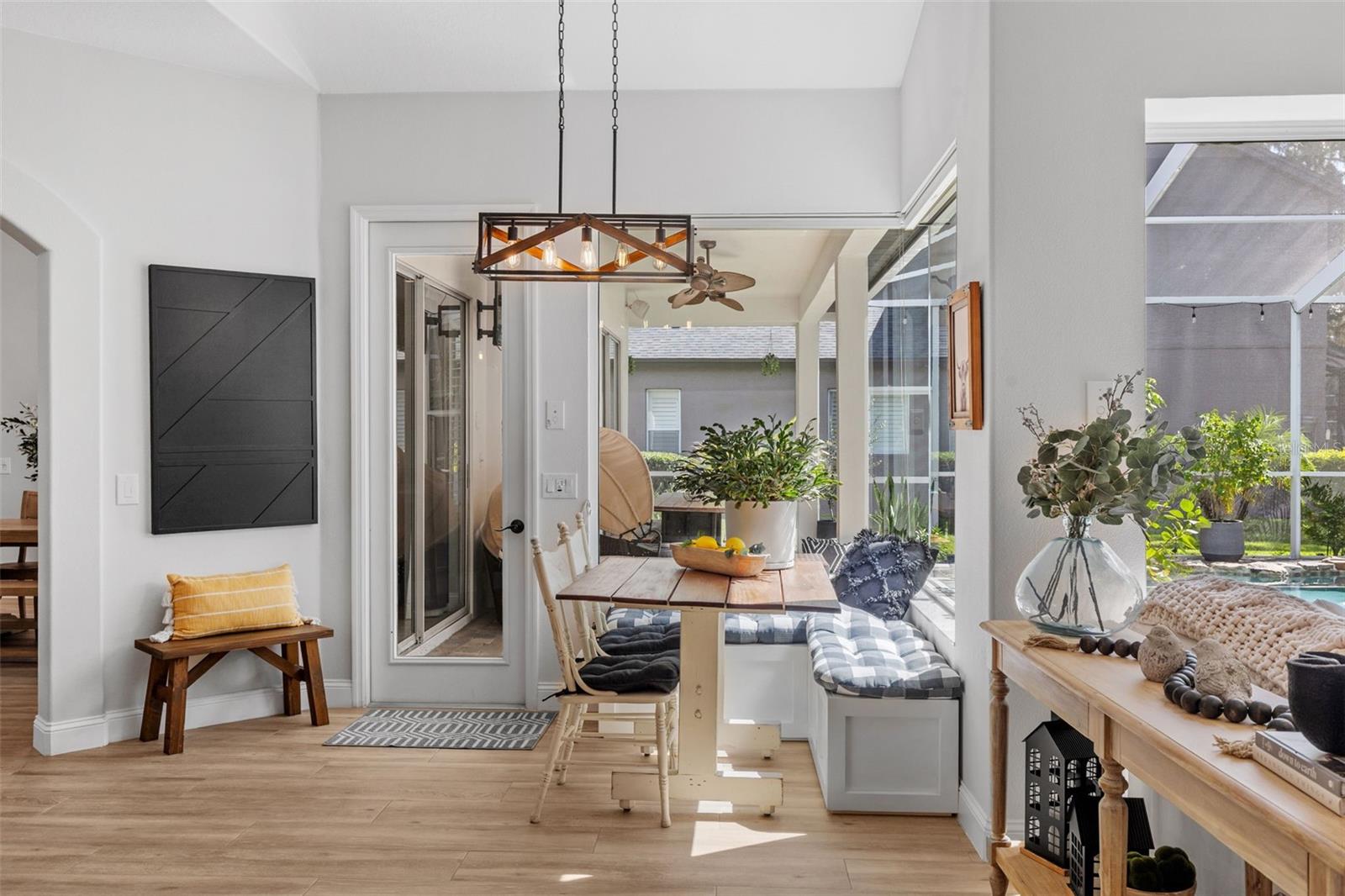 Listing photo id 26 for 16715 Eagle Oak Drive