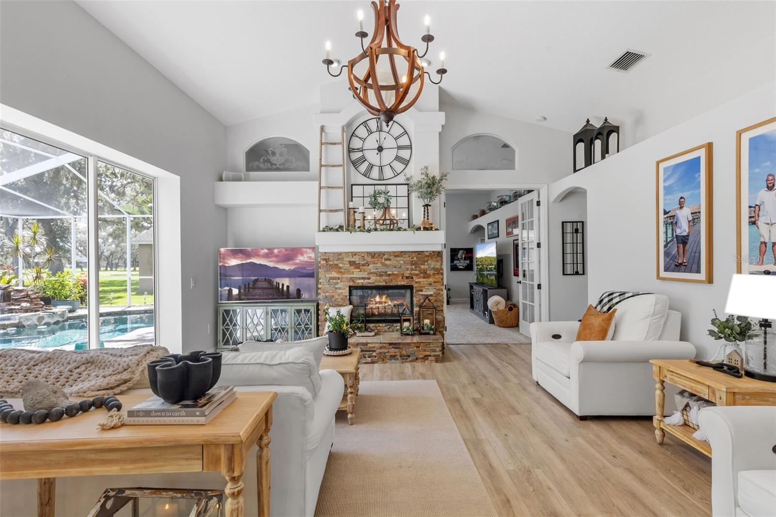 Listing photo id 29 for 16715 Eagle Oak Drive