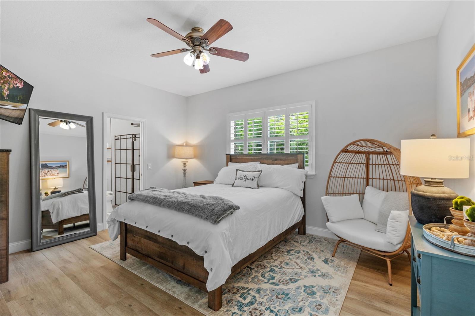 Listing photo id 39 for 16715 Eagle Oak Drive