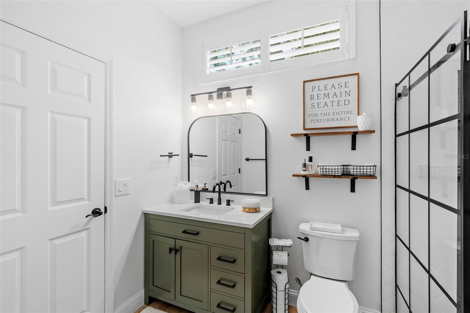 Listing photo id 42 for 16715 Eagle Oak Drive