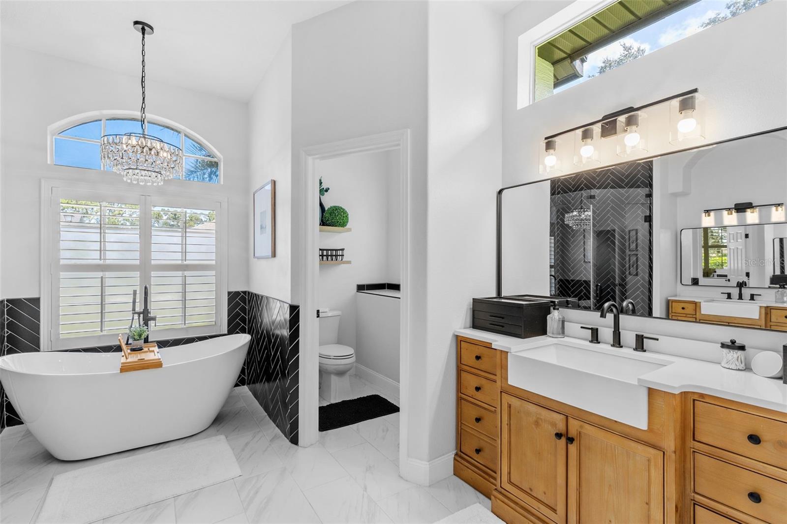 Listing photo id 54 for 16715 Eagle Oak Drive