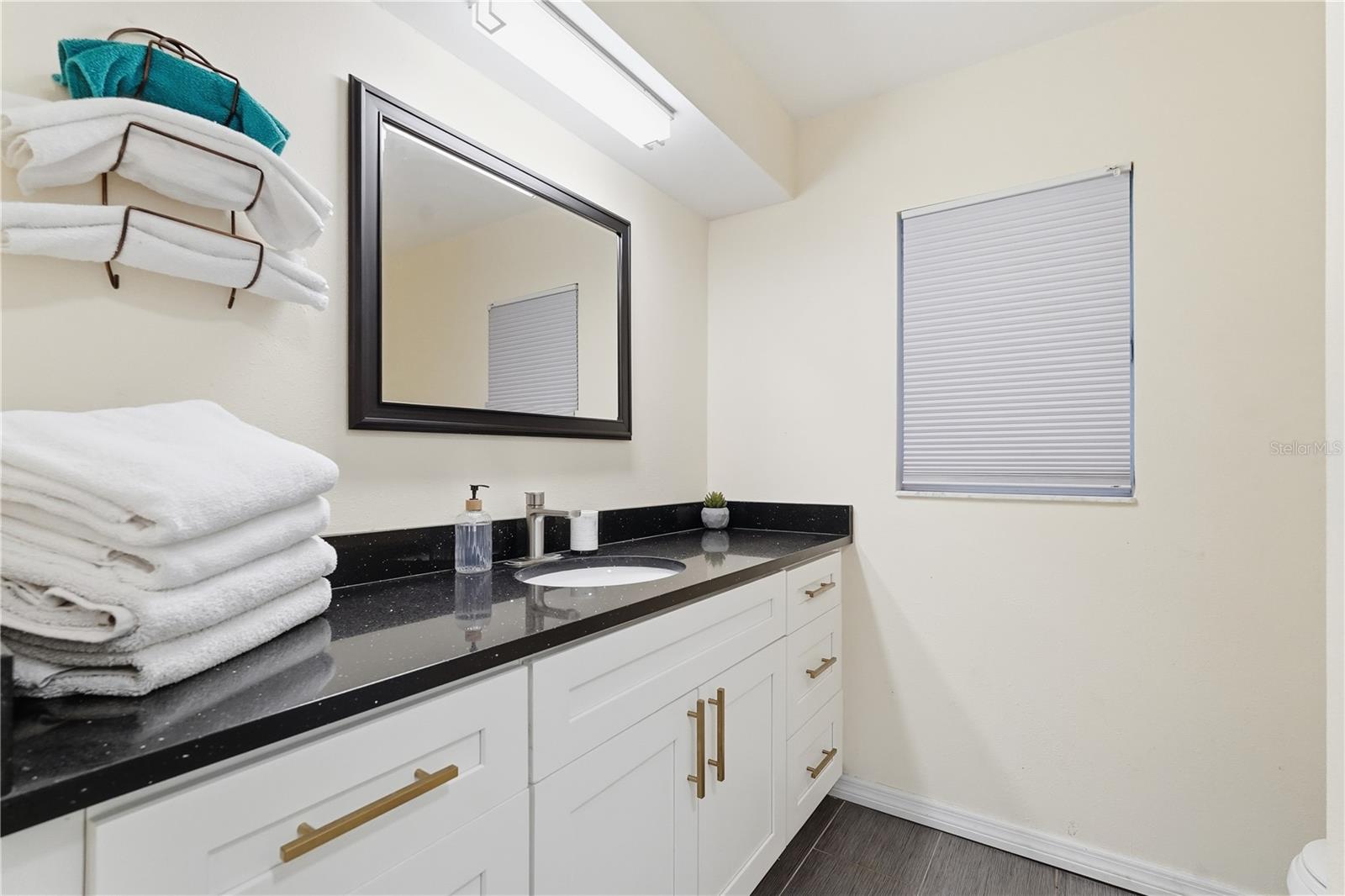 Image 21 of 37 For 764 Forest Glen Road