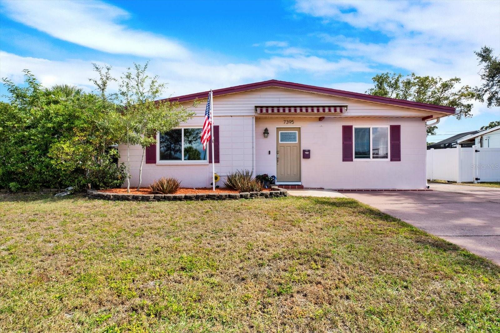 Details for 7395 18th Street N, ST PETERSBURG, FL 33702