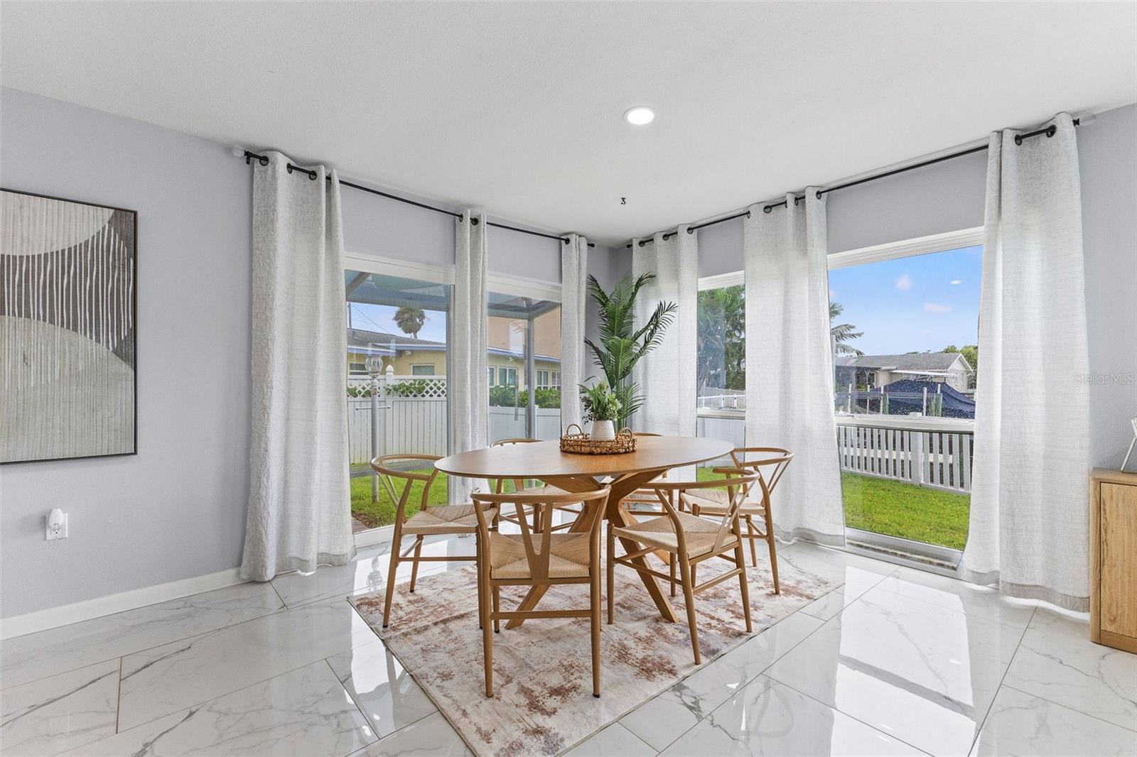 Image 22 of 67 For 4000 14th Way Ne