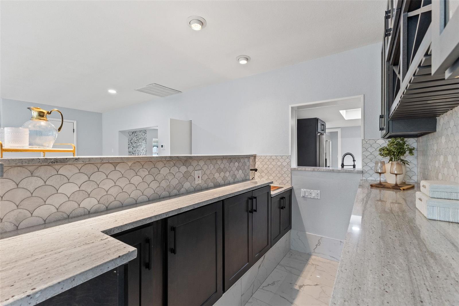 Image 26 of 67 For 4000 14th Way Ne