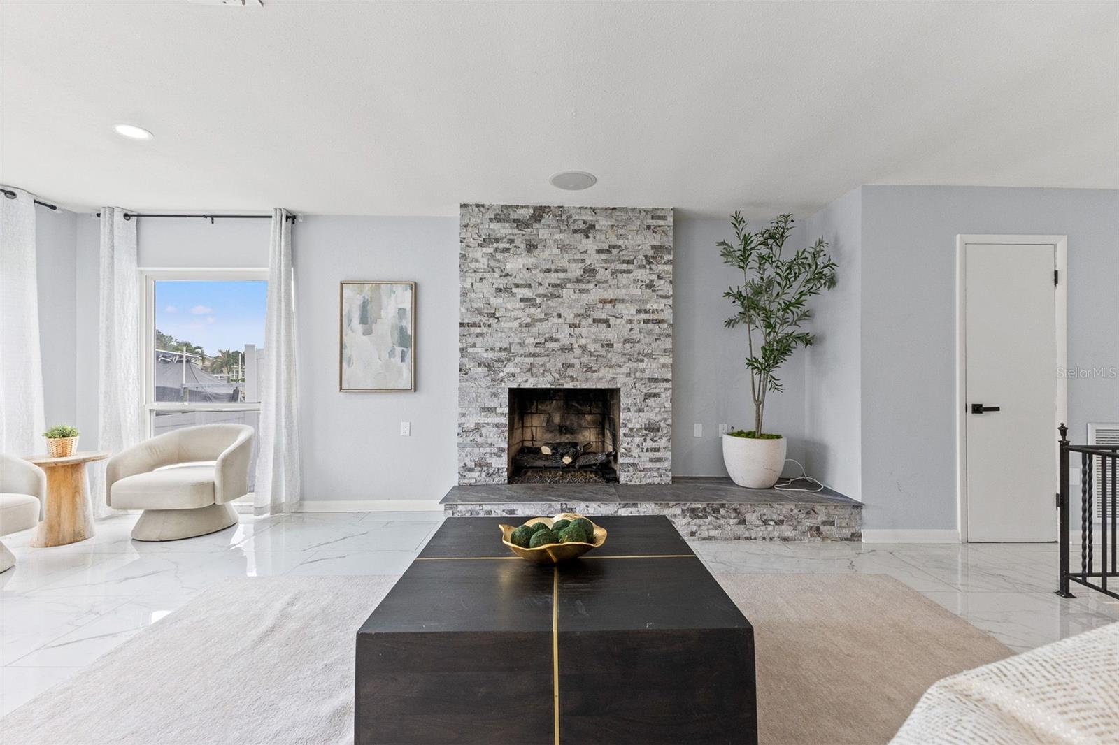 Image 30 of 67 For 4000 14th Way Ne