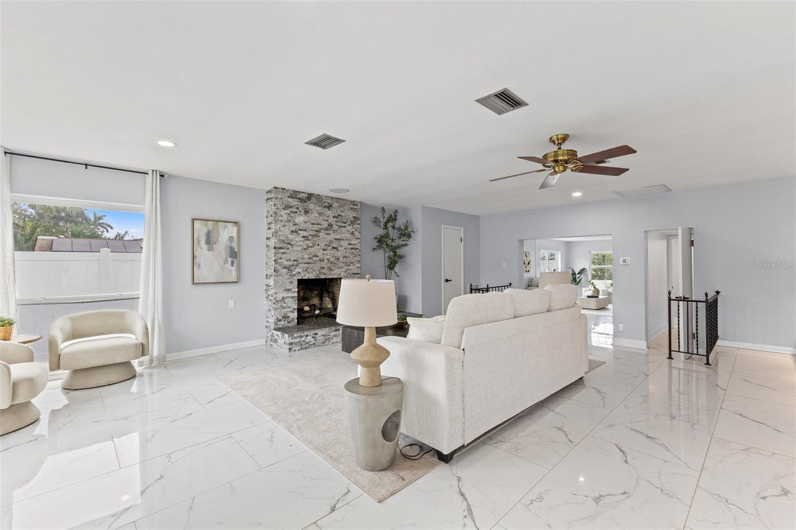 Image 32 of 67 For 4000 14th Way Ne