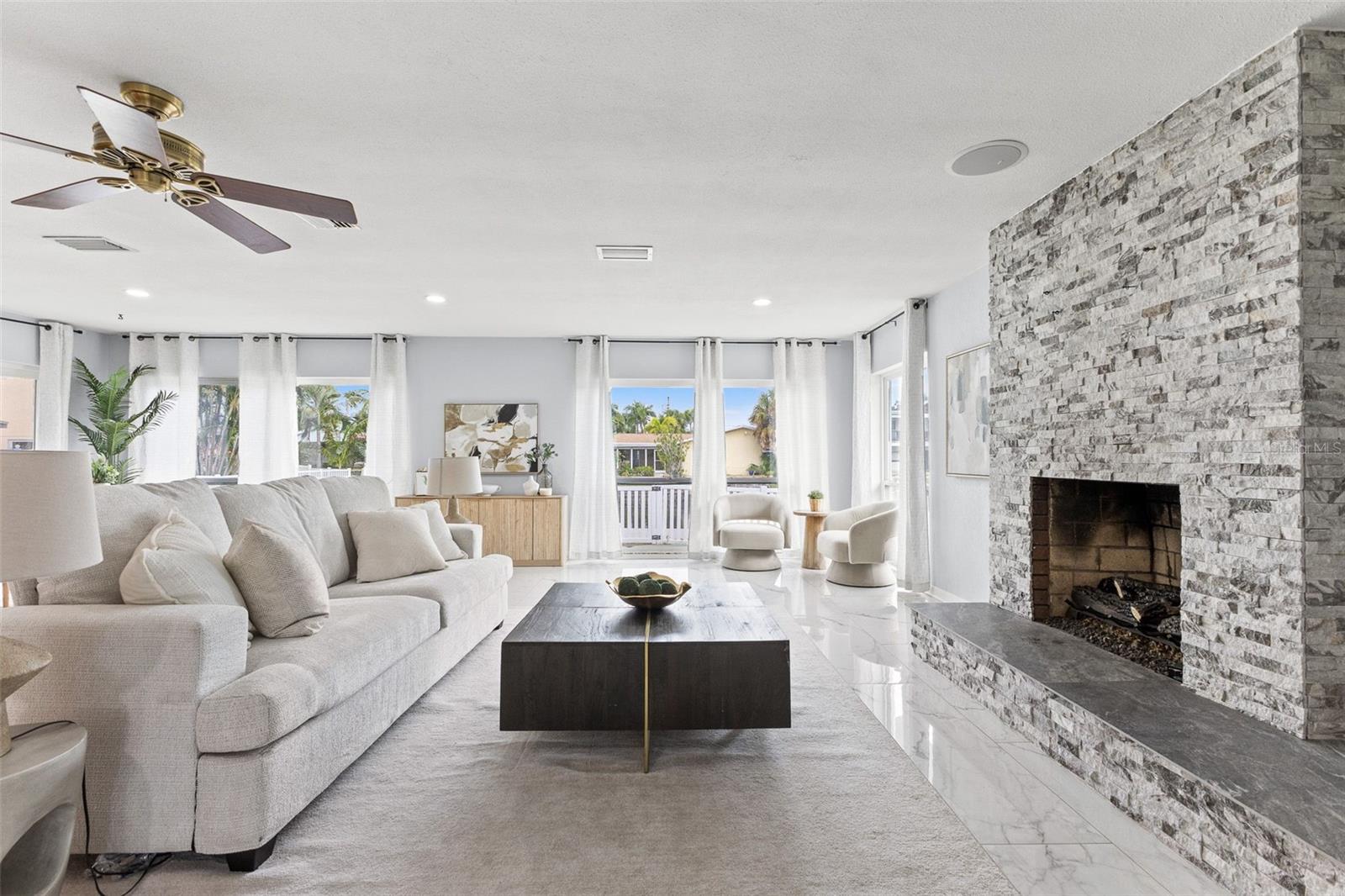 Image 35 of 67 For 4000 14th Way Ne