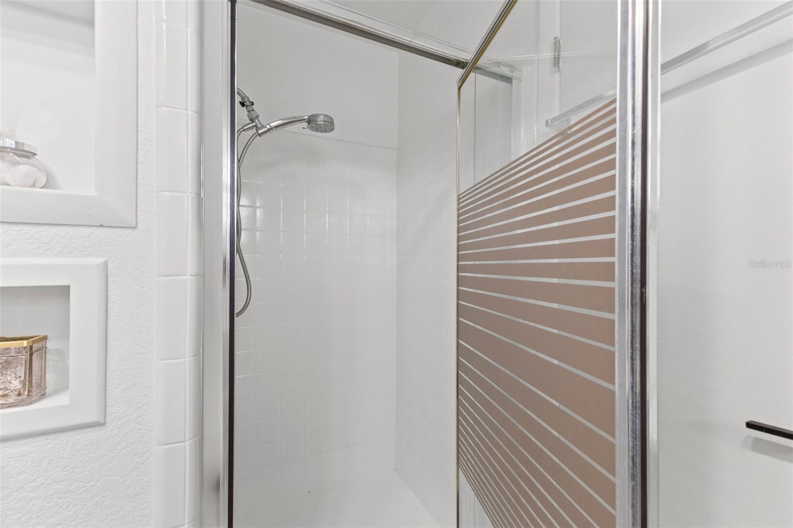 Image 43 of 67 For 4000 14th Way Ne