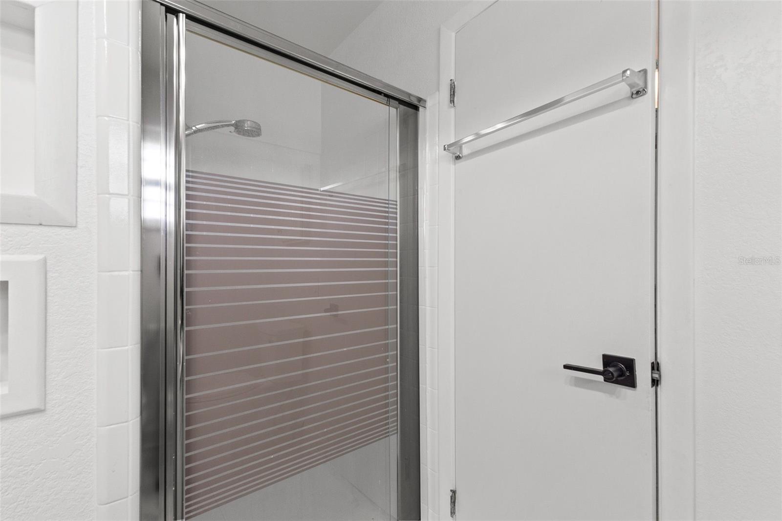 Image 44 of 67 For 4000 14th Way Ne