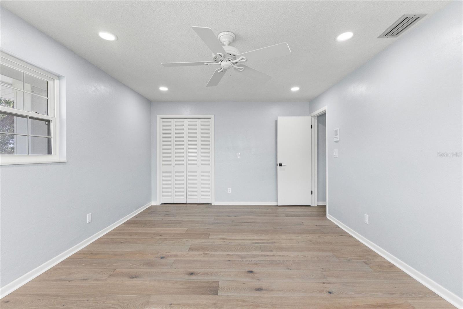 Image 51 of 67 For 4000 14th Way Ne