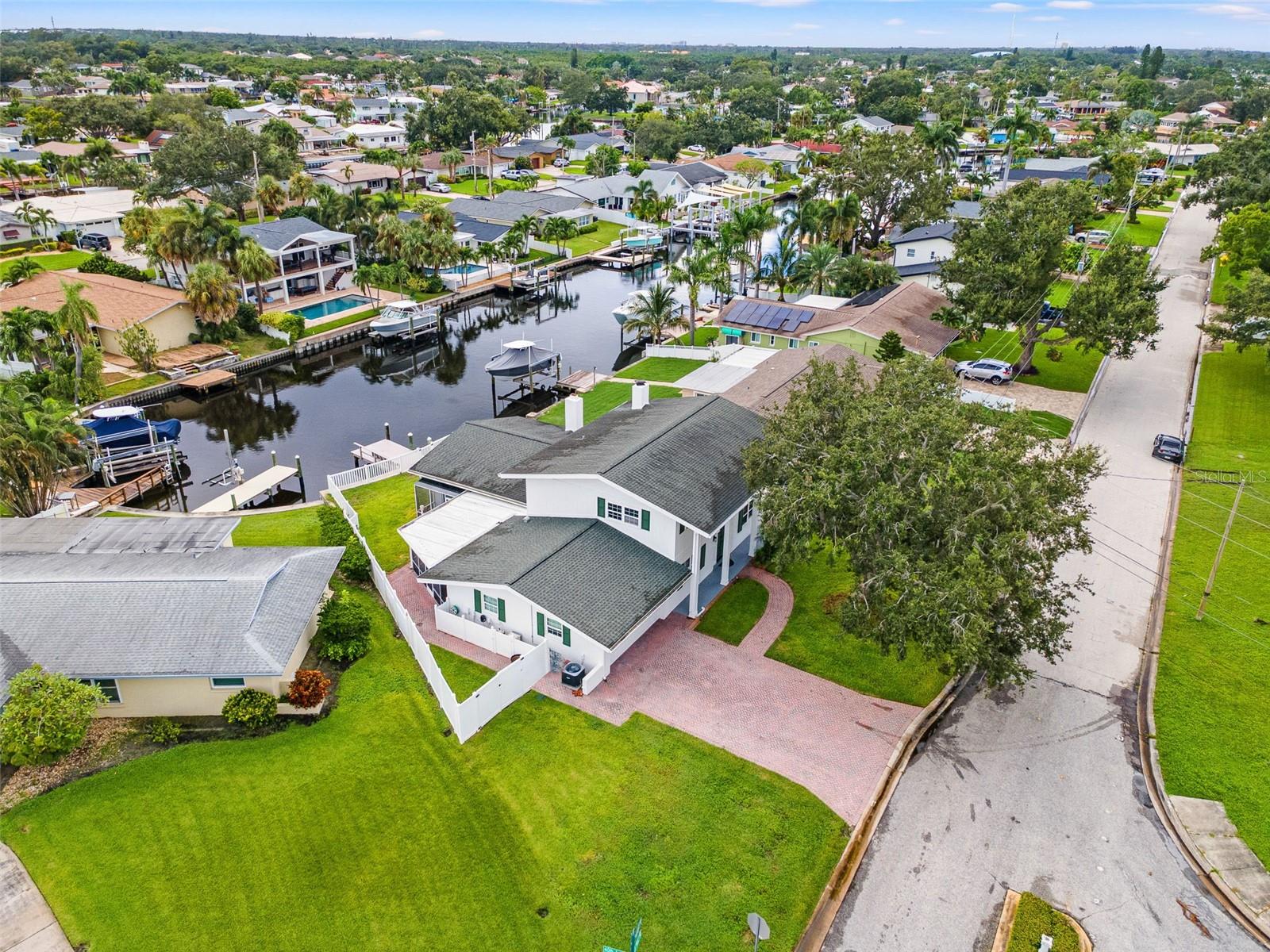 Image 61 of 67 For 4000 14th Way Ne