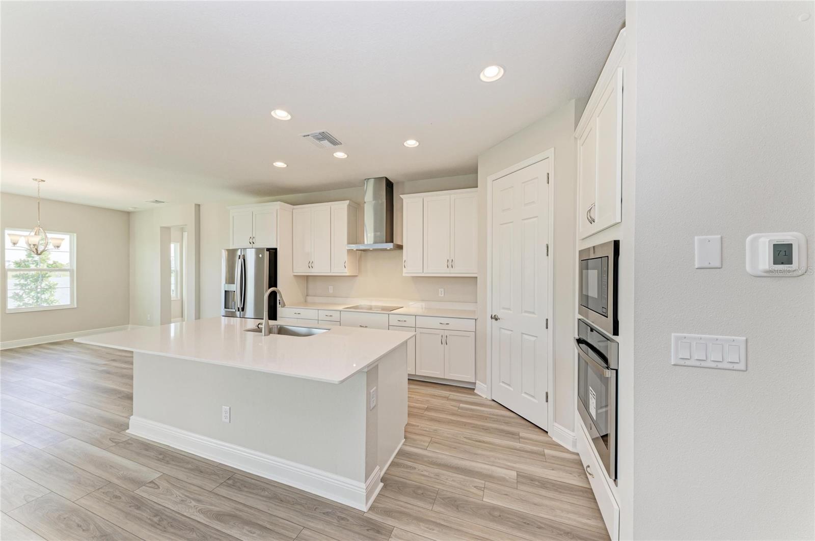 Image 2 of 35 For 10148 Surrey Rose Drive