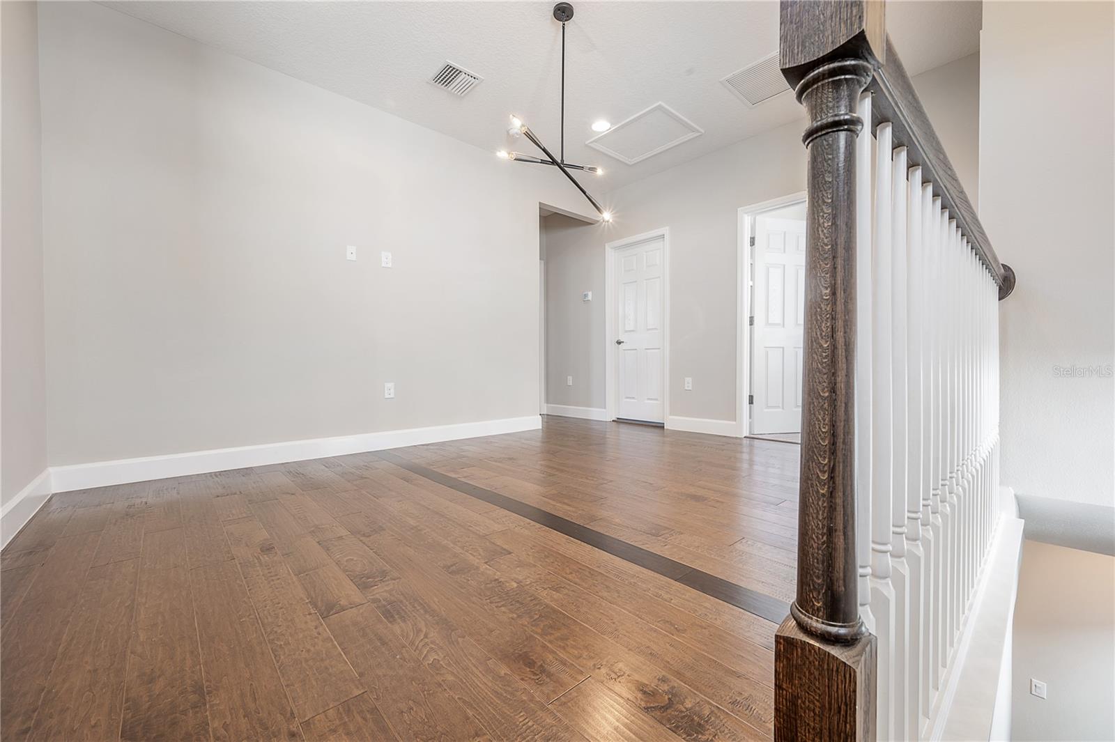 Image 32 of 63 For 7212 Paradiso Drive