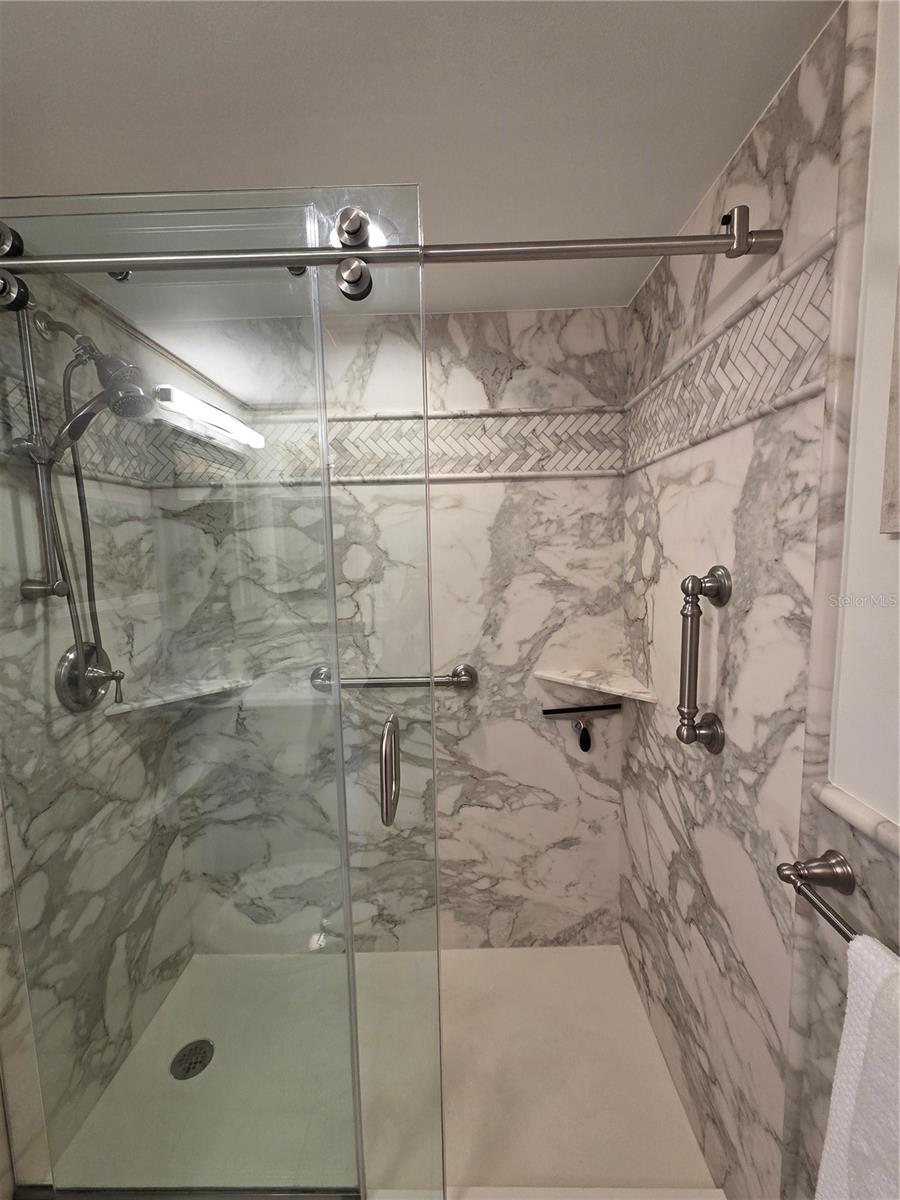 Image 16 of 41 For 1515 Pinellas Bayway S  A6