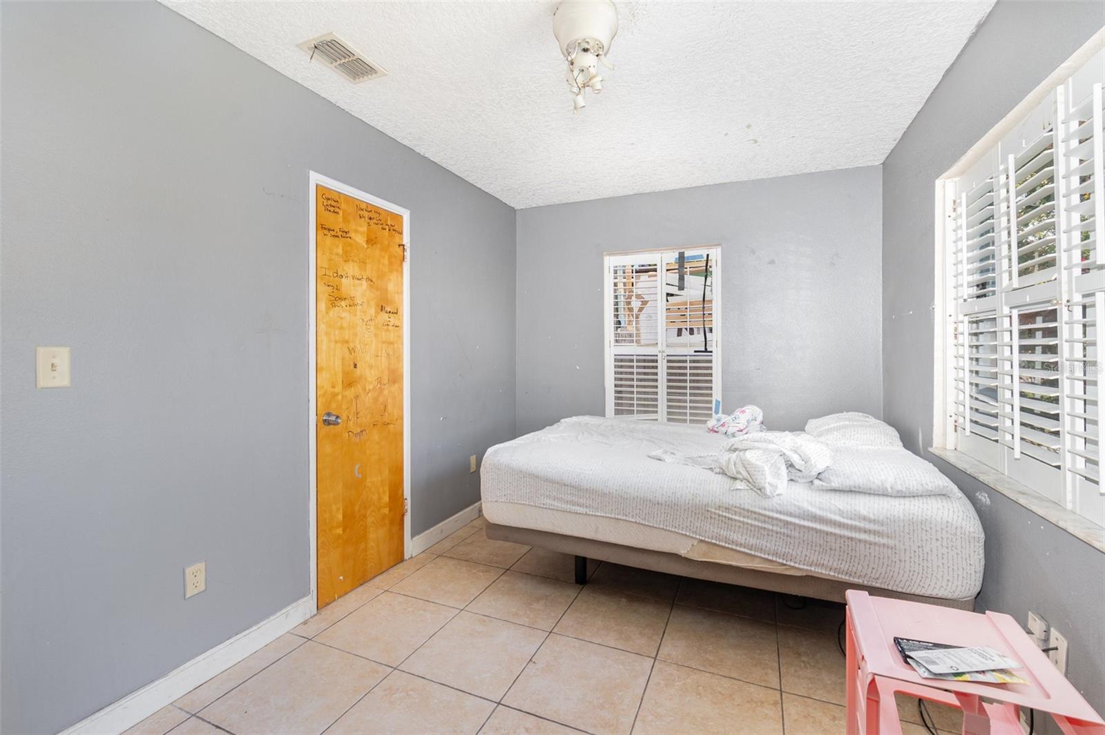 Image 12 of 34 For 4506 Lake Lawne Avenue