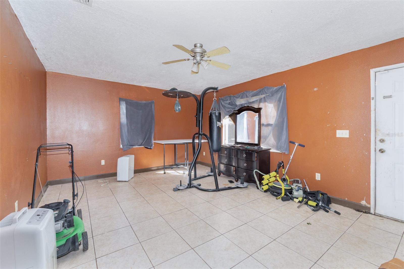 Image 18 of 34 For 4506 Lake Lawne Avenue