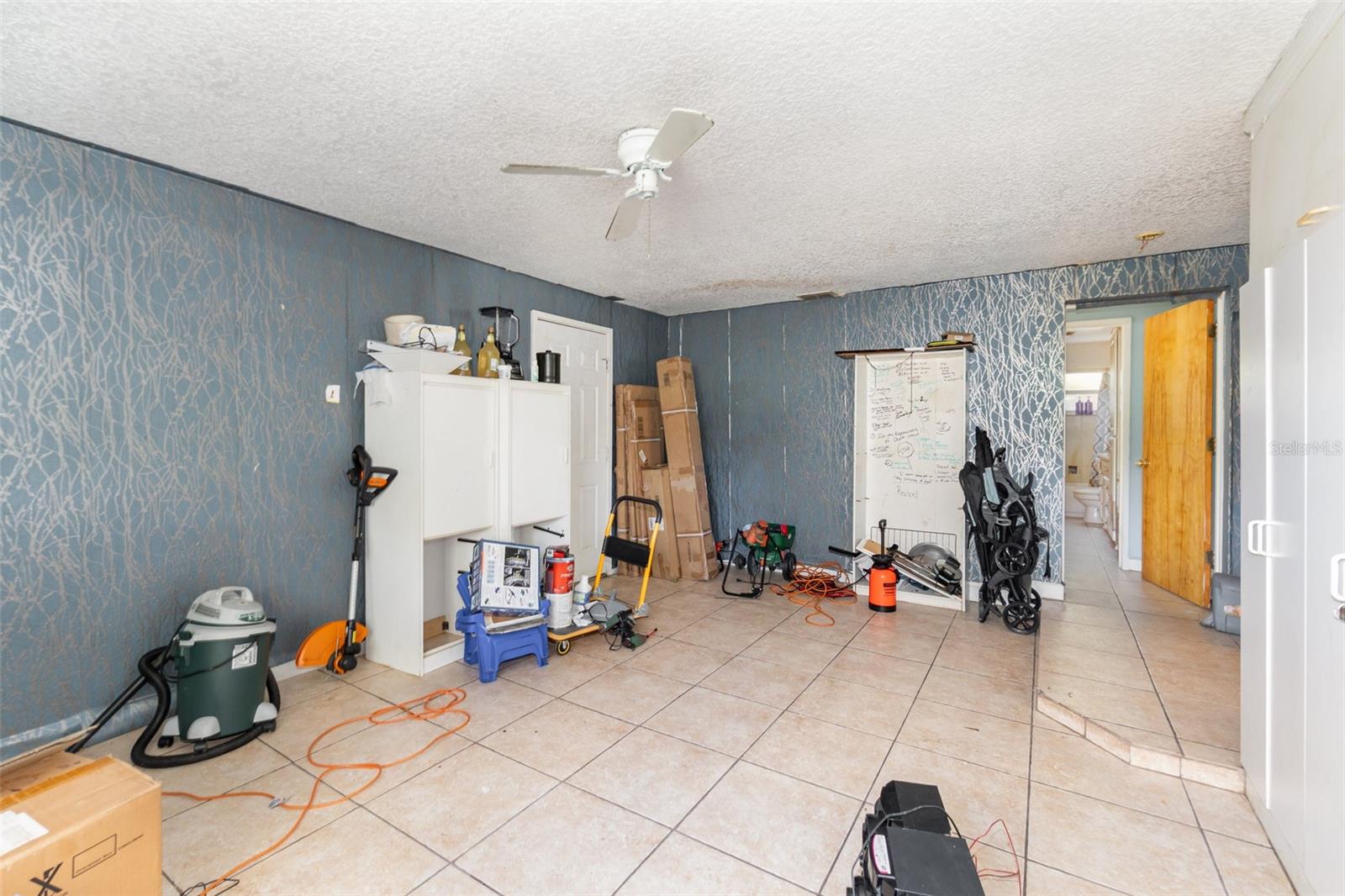 Image 21 of 34 For 4506 Lake Lawne Avenue