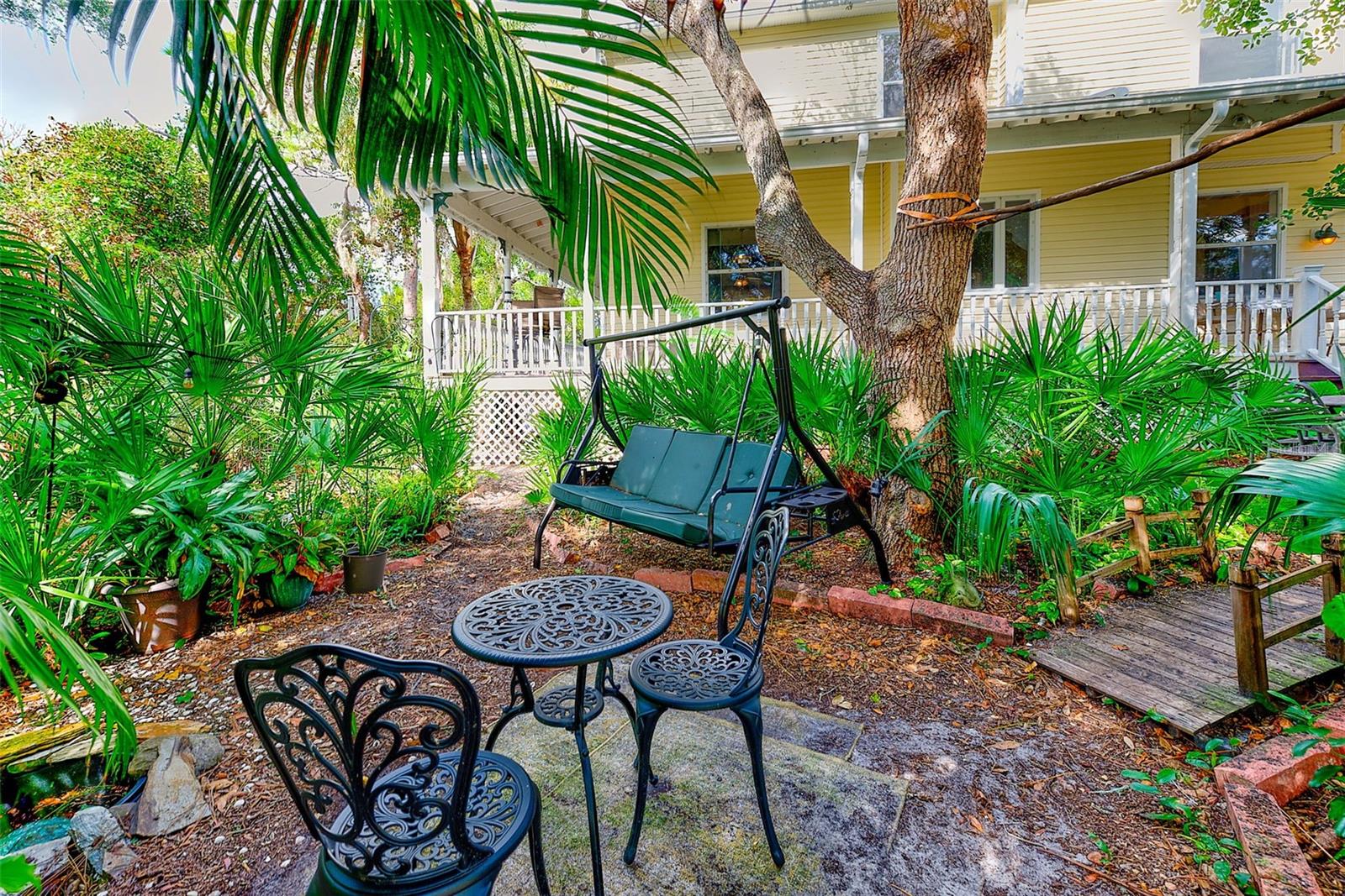 Image 44 of 68 For 757 Bayshore Dr