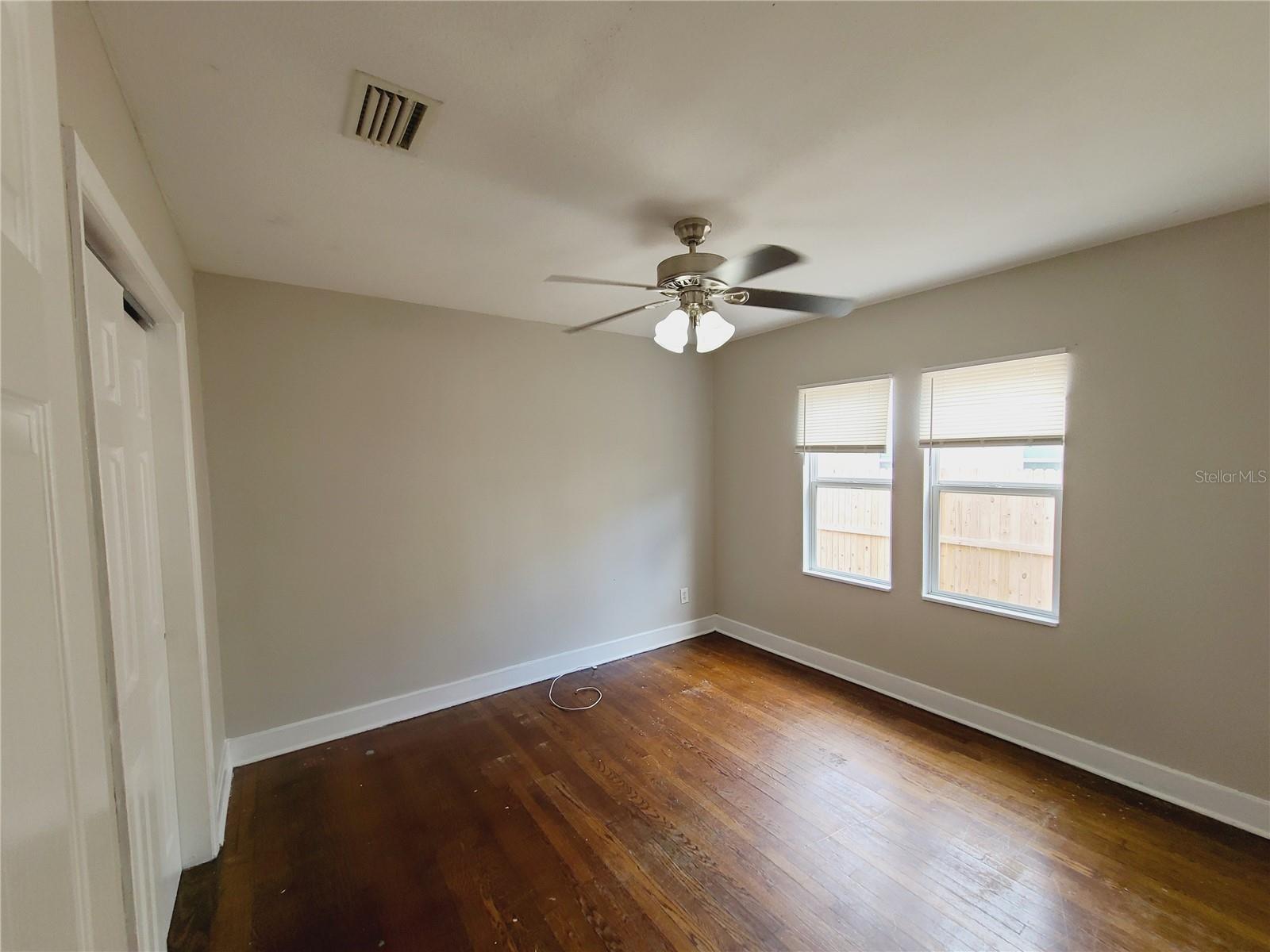 Image 11 of 36 For 4551 3rd Avenue S