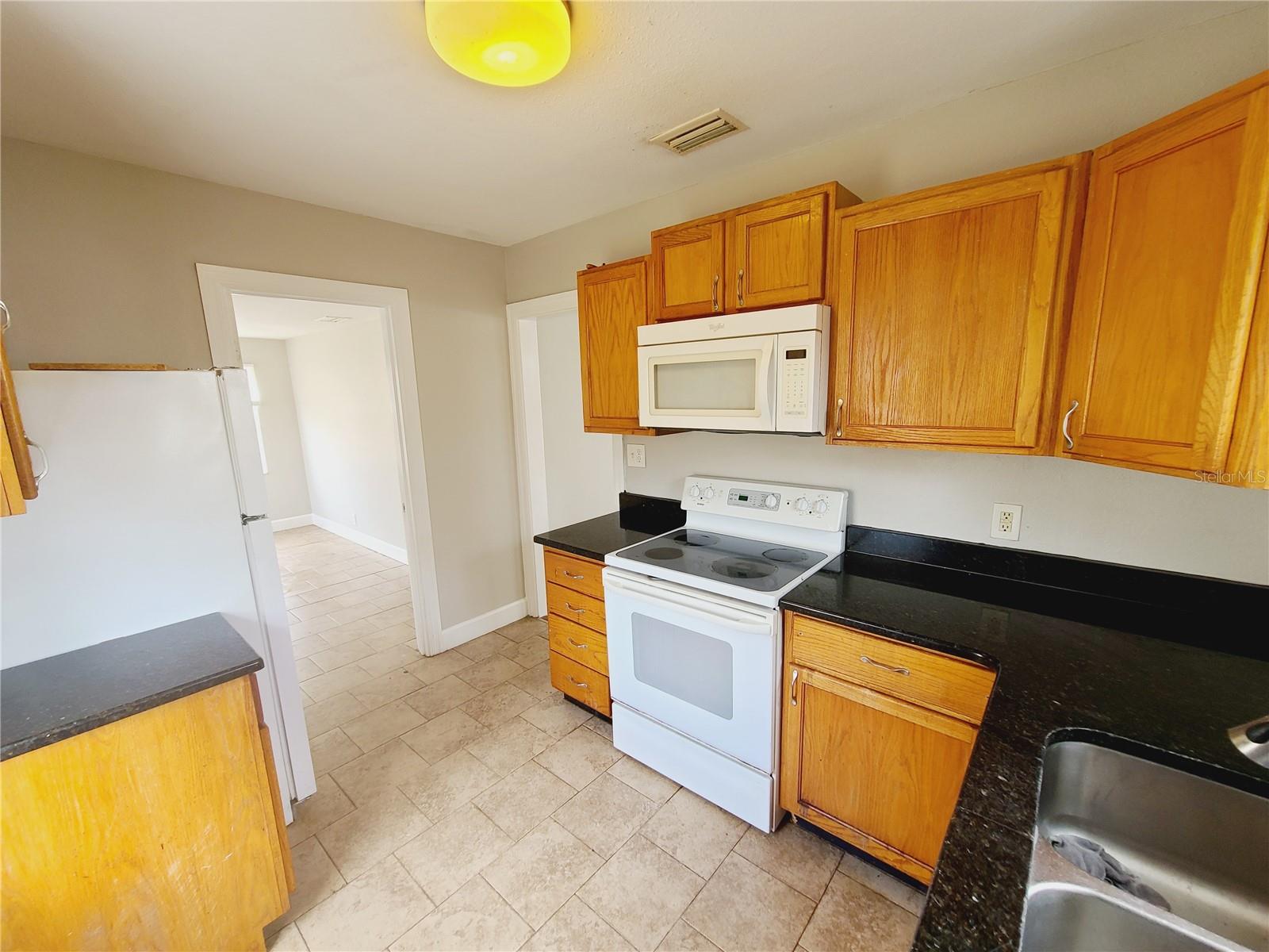 Image 27 of 36 For 4551 3rd Avenue S