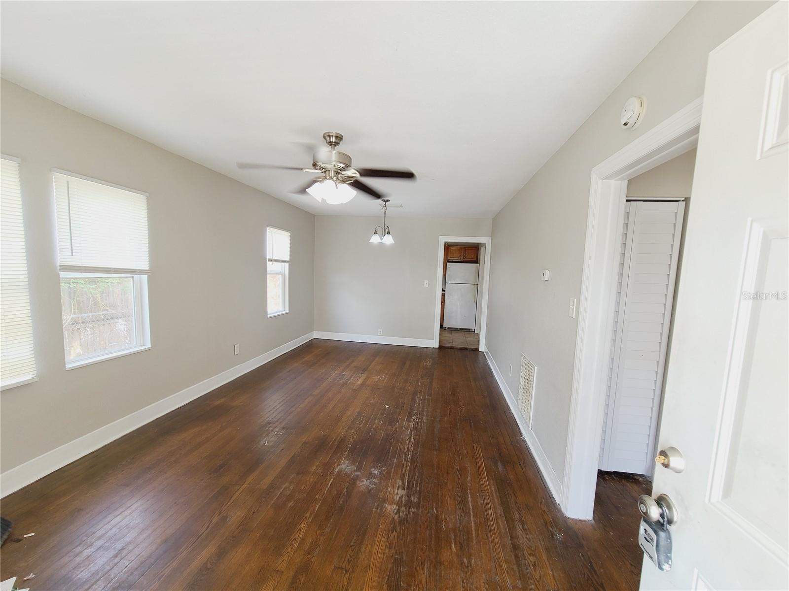 Image 7 of 36 For 4551 3rd Avenue S