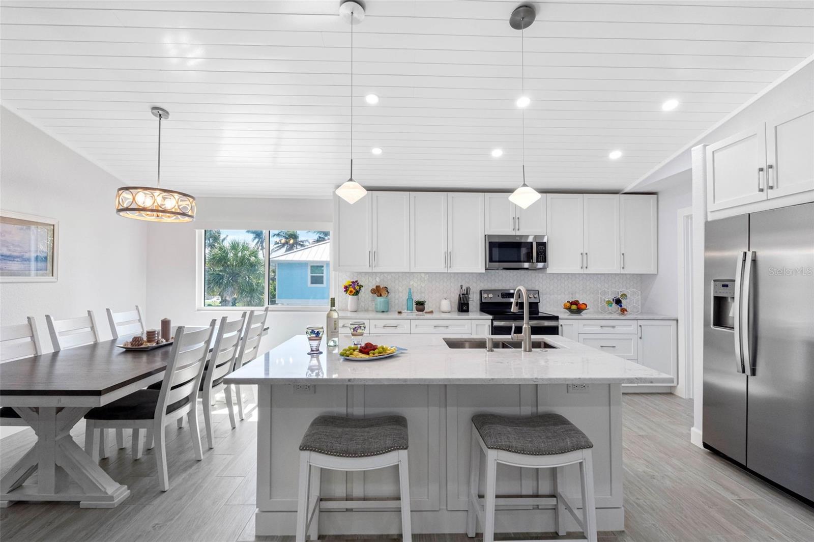 Image 17 of 68 For 396 Gulf Boulevard