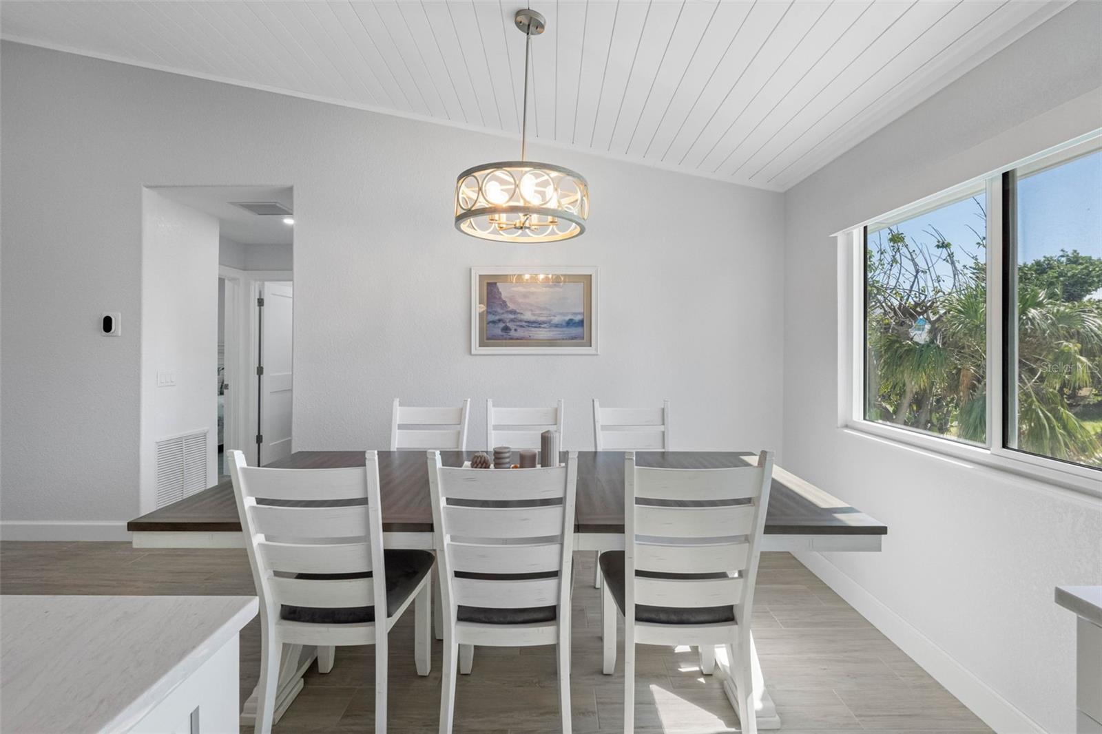 Image 22 of 68 For 396 Gulf Boulevard