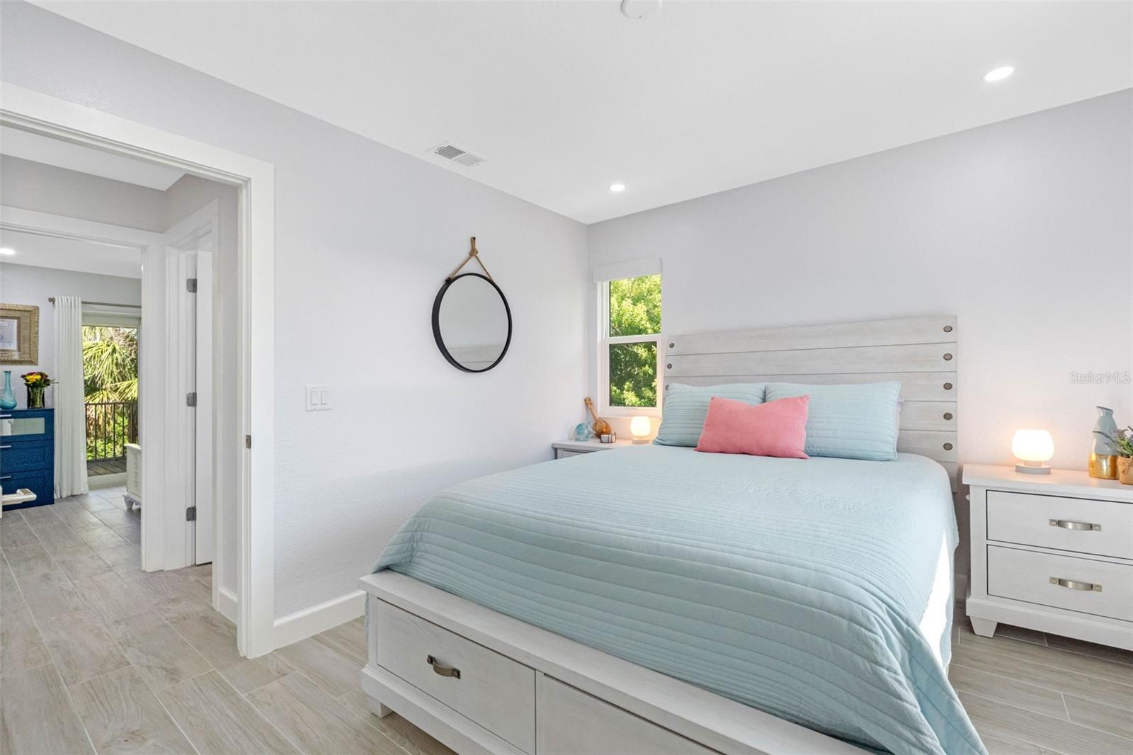 Image 29 of 68 For 396 Gulf Boulevard