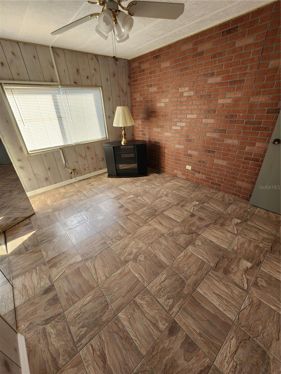 Image 20 of 31 For 7 Mountain Laurel Drive