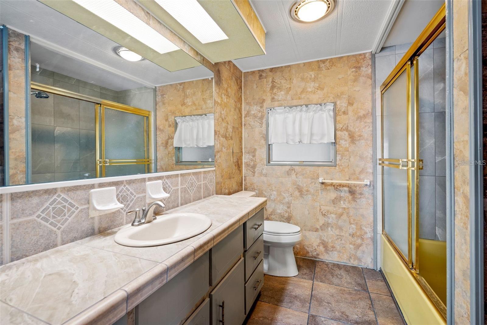 Image 21 of 31 For 7 Mountain Laurel Drive