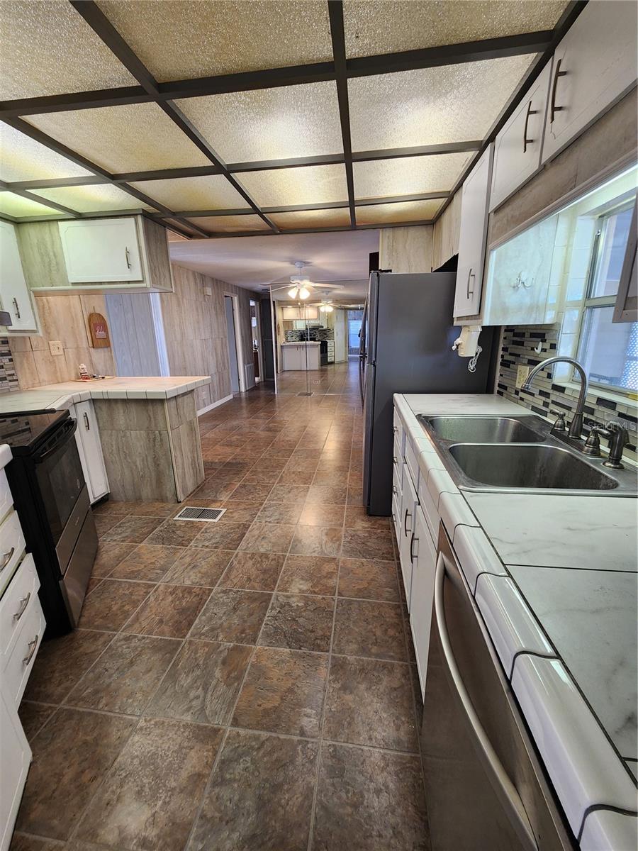 Image 7 of 31 For 7 Mountain Laurel Drive