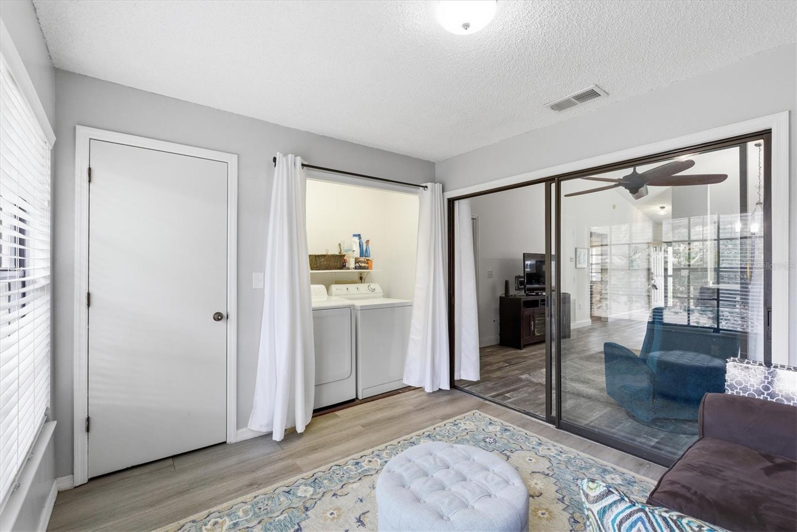 Image 21 of 28 For 2178 Elm Street 1007